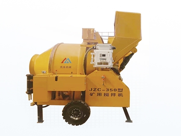 礦用濕噴臺(tái)車(chē)，礦用混凝土泵，礦用攪拌機(jī)發(fā)貨